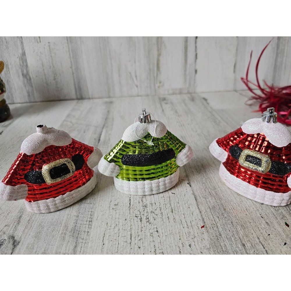 Santa suit plastic ornament set Xmas tree